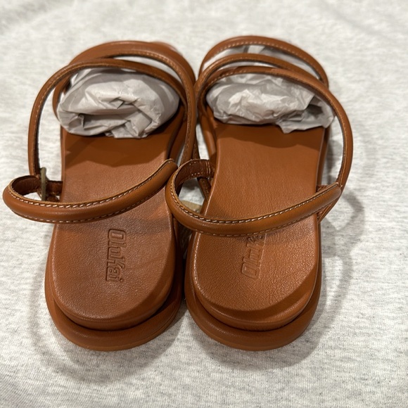 New in box with tags. - Picture 3 of 3